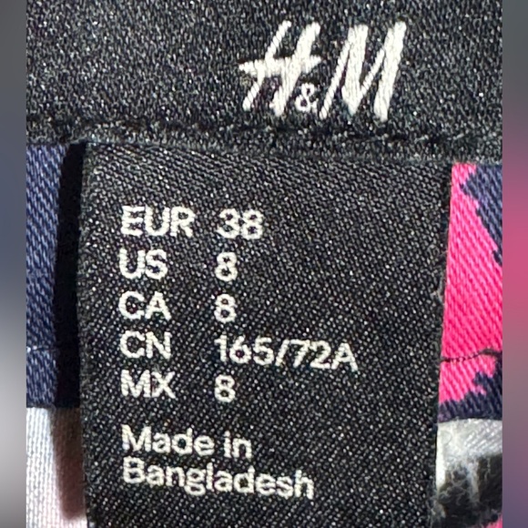 H&M Navy and Pink Patterned Pants Size 8 - Picture 3 of 6